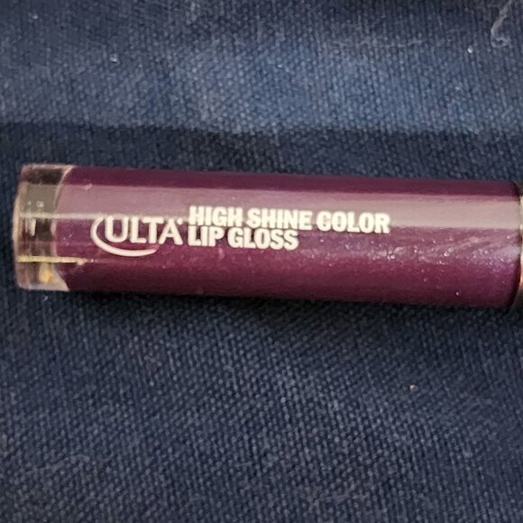 Ulta Beauty High Shine Color Lip Gloss in Shade Zelda 5.3mL 4.6g - Picture 5 of 16